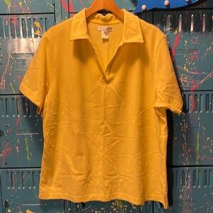 💰🚨CLEARANCE 🚨💰 
Rebecca Malone woman polo shirt with collar. T307
